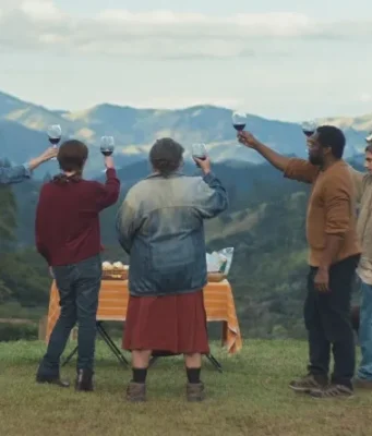 Novos episódios de ‘Os Outros’ têm romances e segredos desenterrados